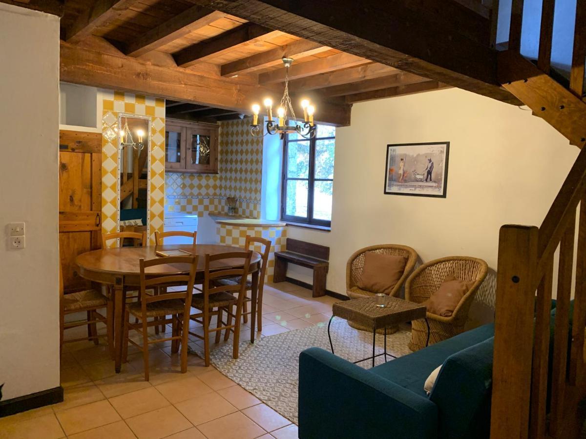 Gite Pommier Au Chateau Des Pauses Villa Saint-André-de-Majencoules Esterno foto